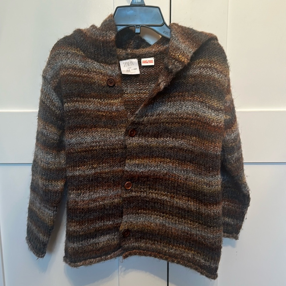 Zara knit button down hoodie. 3-4 EUC